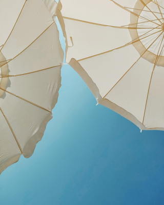 🌞 Pourquoi (et comment) bien protéger sa peau du soleil ? Nos produits solaires best-sellers à découvrir chez Paraplus !